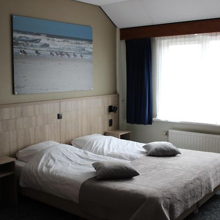 Hotel "De Klok" Buren  Kültér fotó