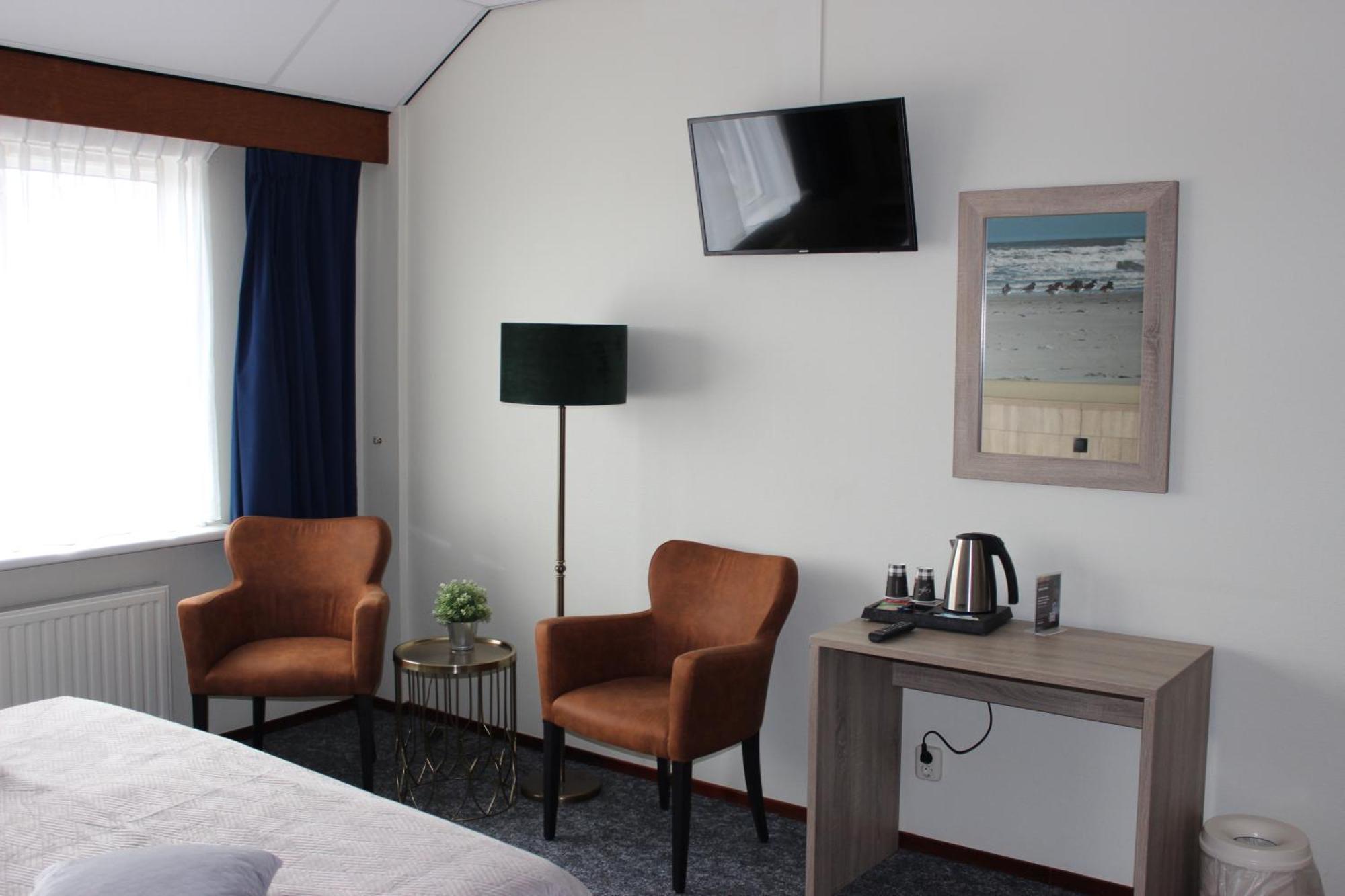 Hotel "De Klok" Buren  Kültér fotó