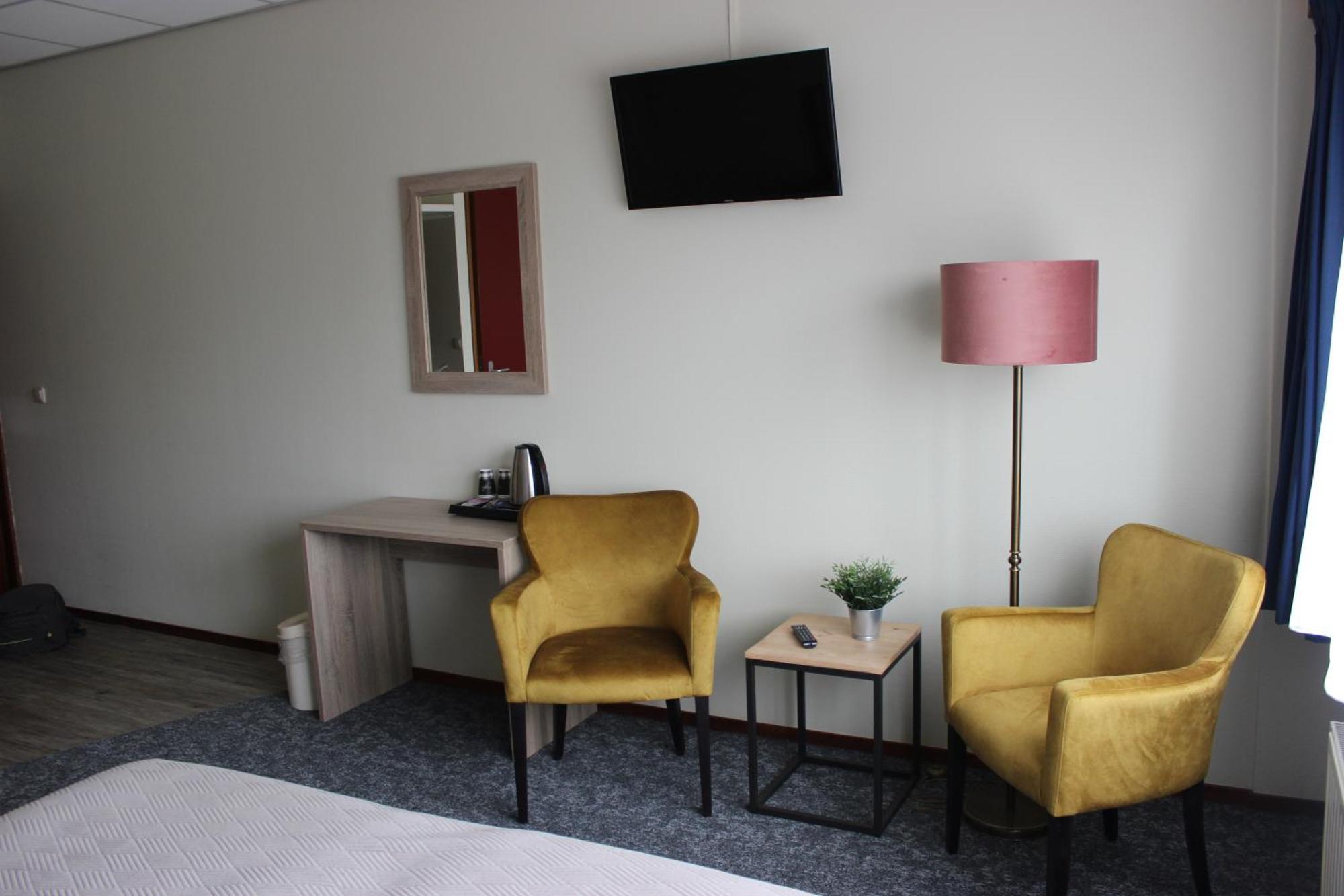 Hotel "De Klok" Buren  Kültér fotó